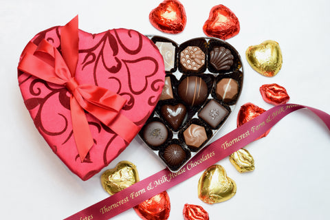 Red Heartfelt " I Love You" Fourteen Chocolate Gift Box